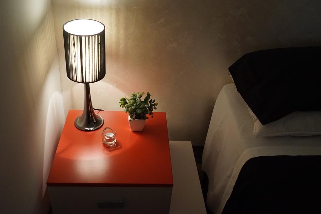 White Suite B&B Lecce Ngoại thất bức ảnh