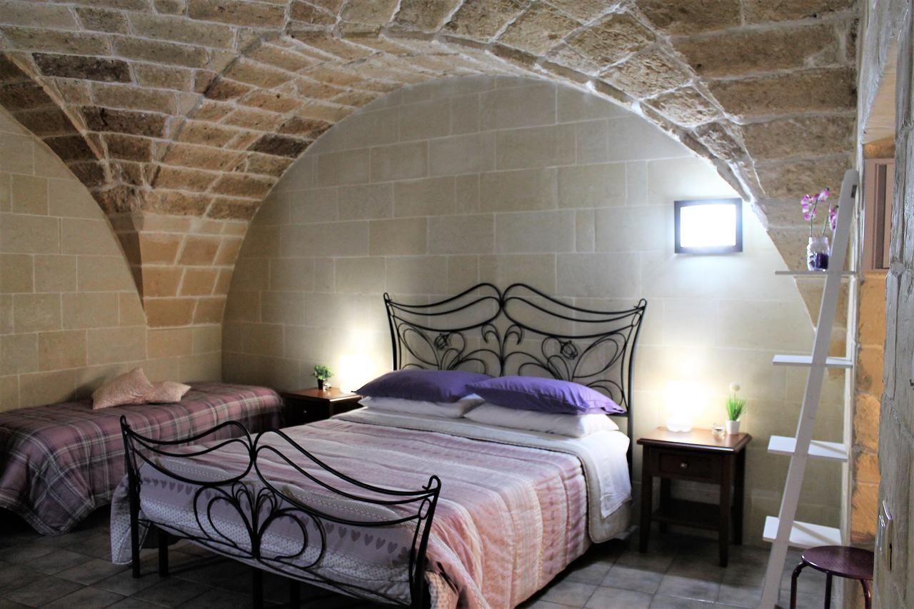 White Suite B&B Lecce Ngoại thất bức ảnh