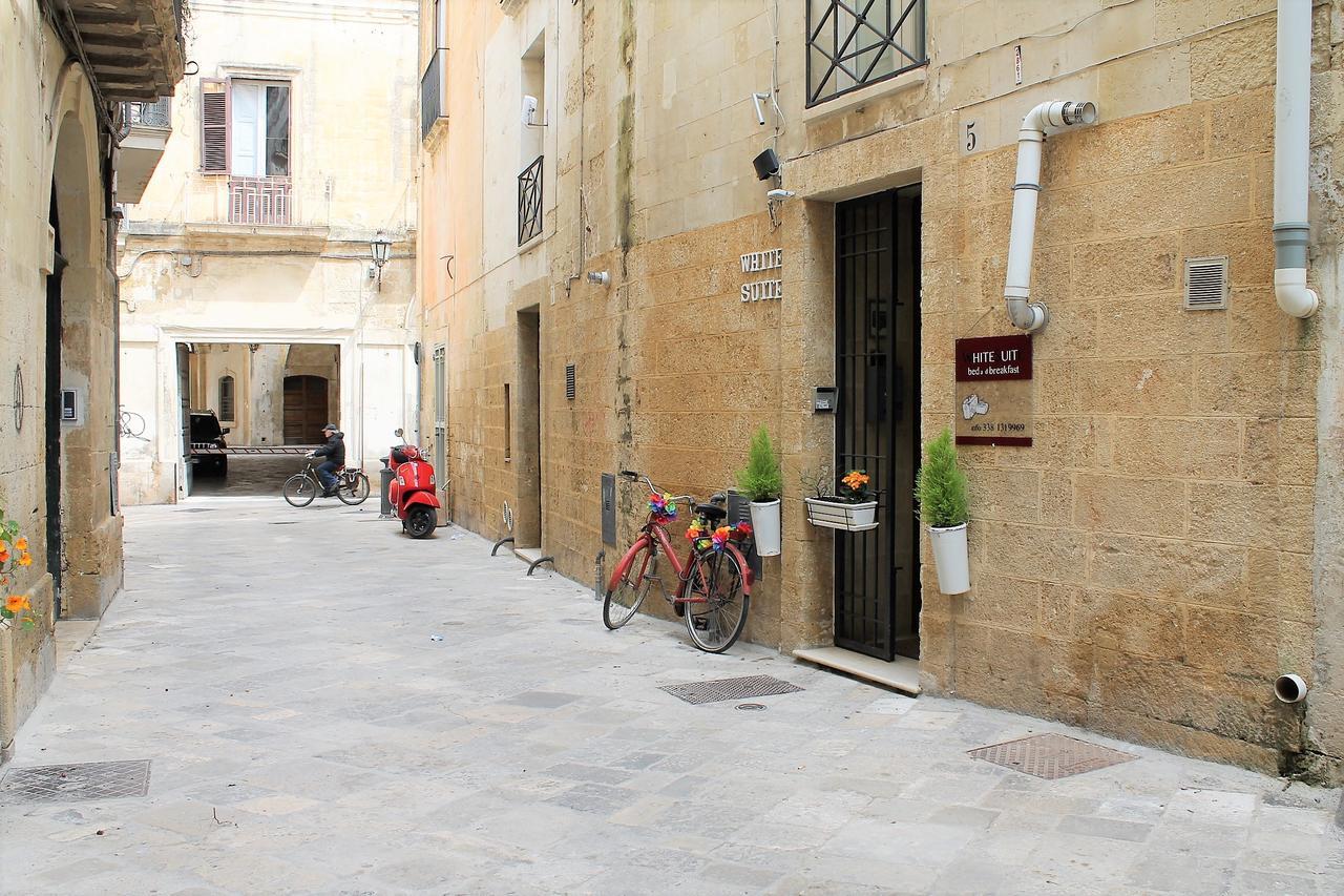 White Suite B&B Lecce Ngoại thất bức ảnh