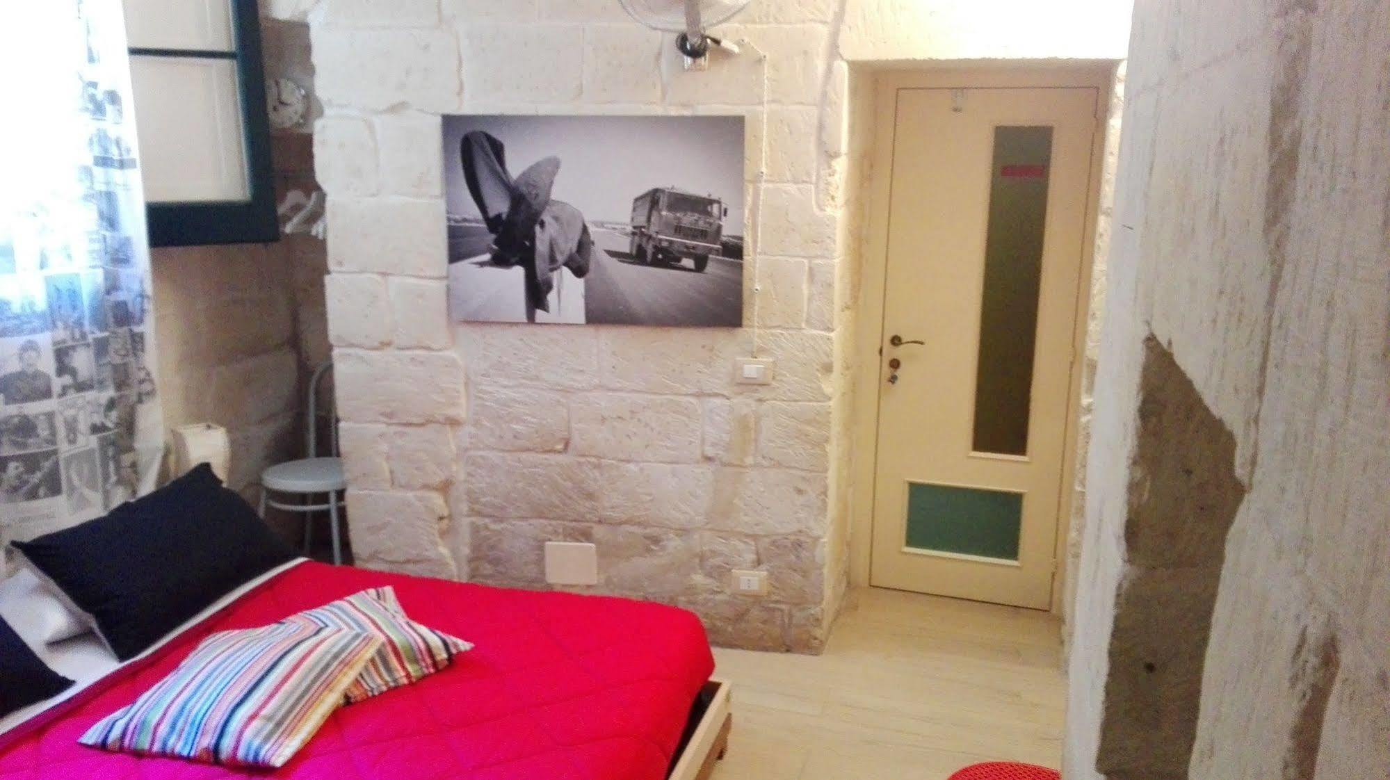 White Suite B&B Lecce Ngoại thất bức ảnh