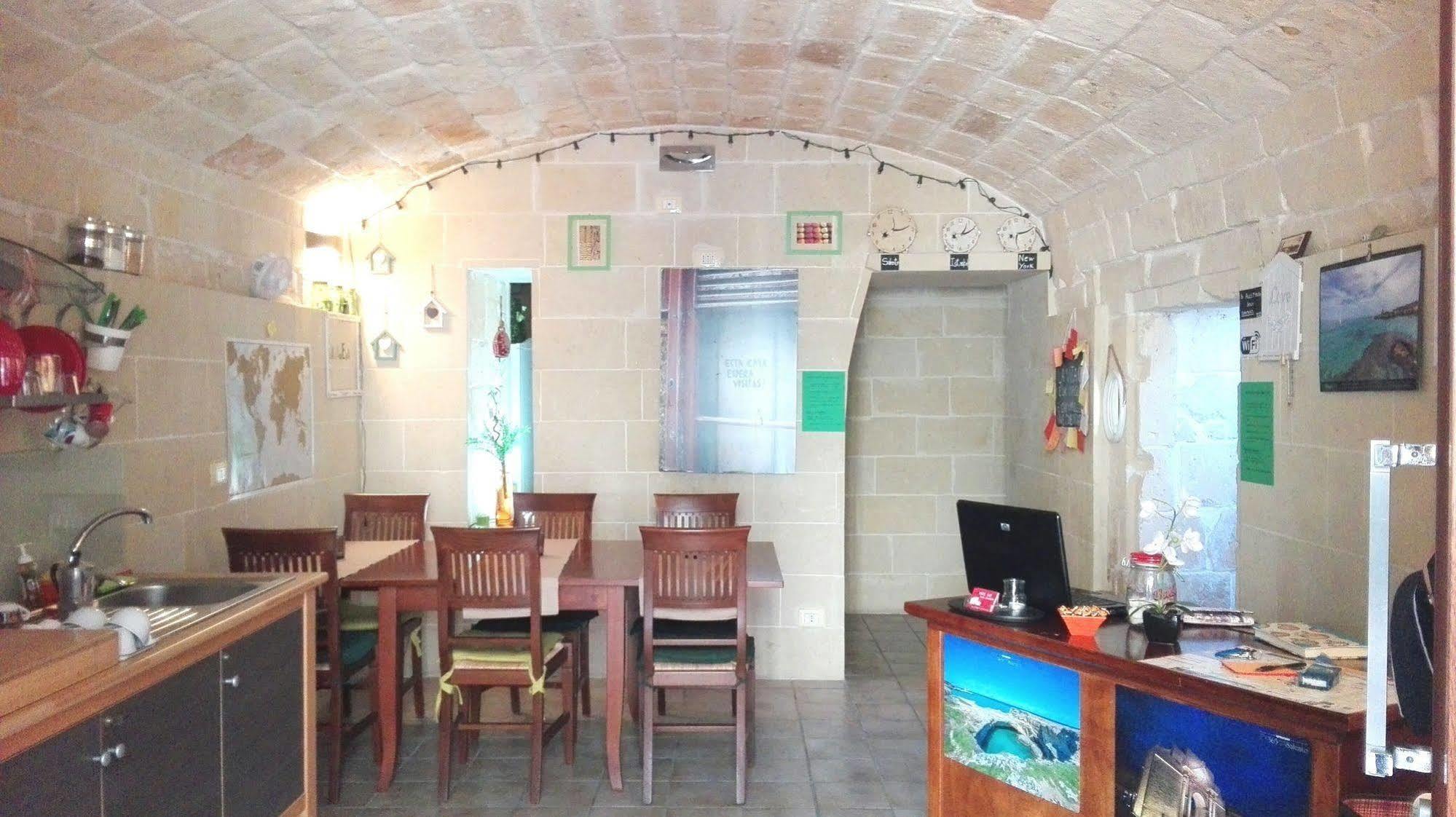 White Suite B&B Lecce Ngoại thất bức ảnh