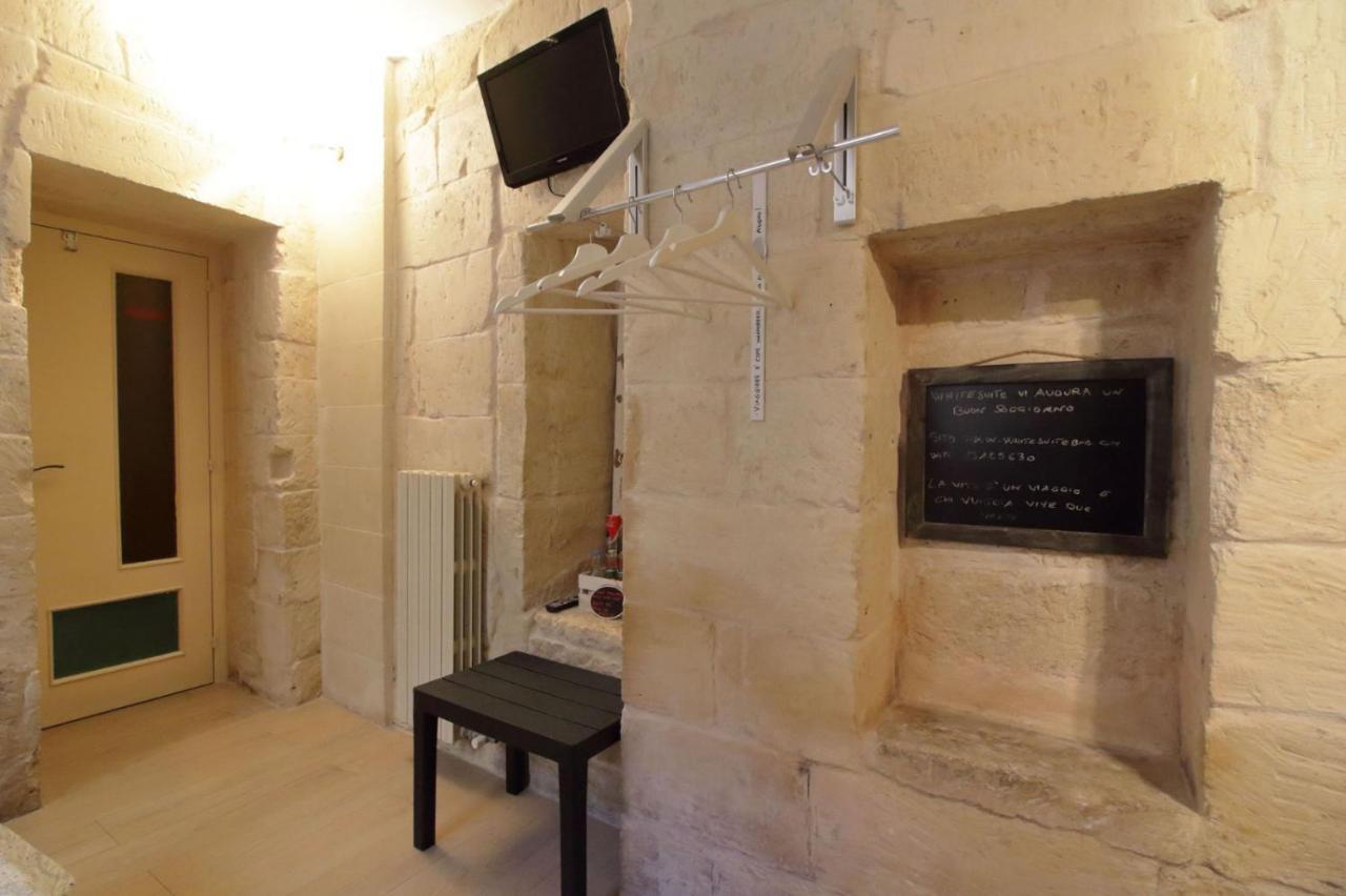 White Suite B&B Lecce Ngoại thất bức ảnh