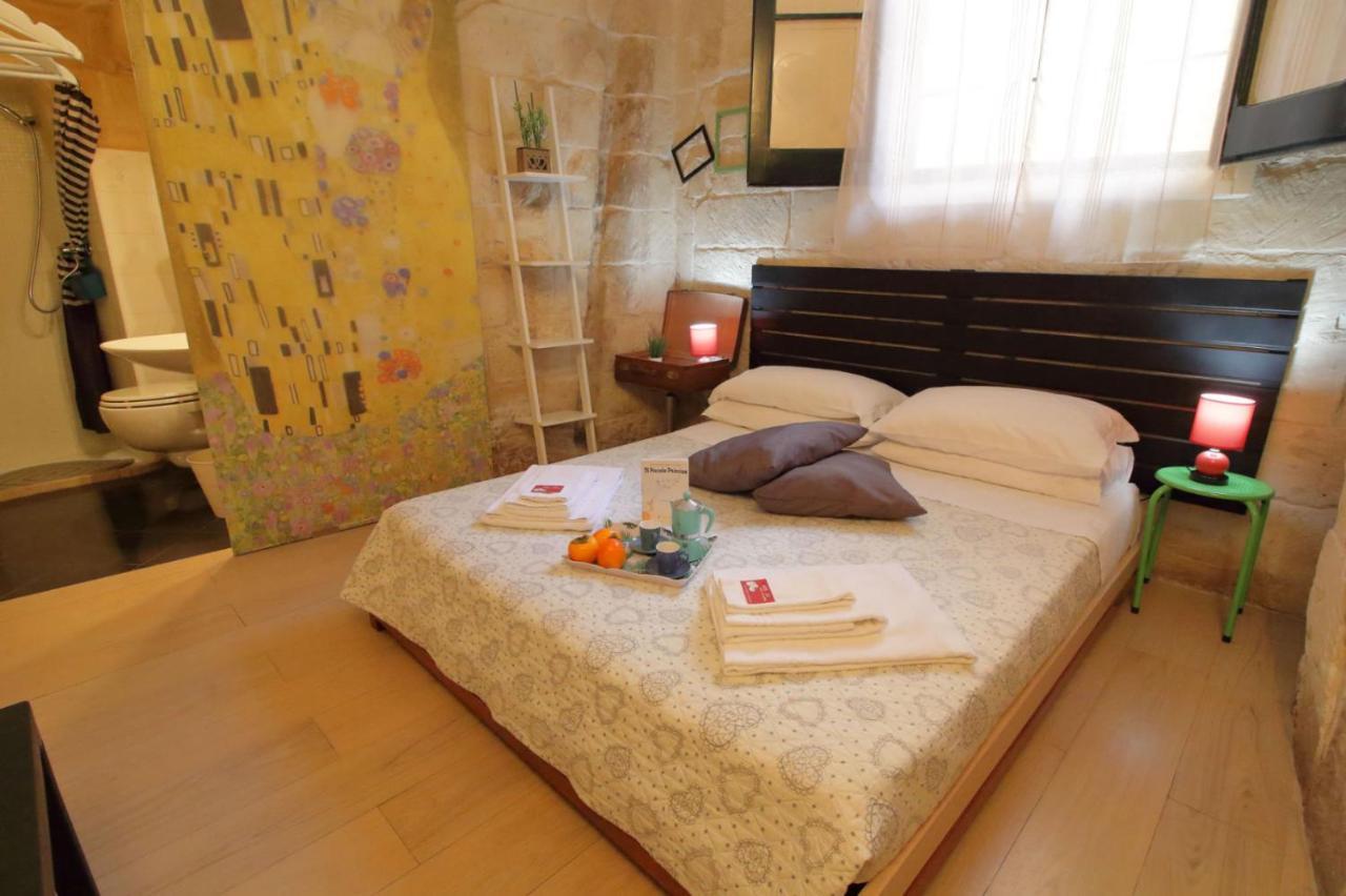 White Suite B&B Lecce Ngoại thất bức ảnh